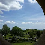 Maison De La Monne Bed & Breakfast 3*