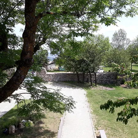 Maison De La Monne Bed & Breakfast