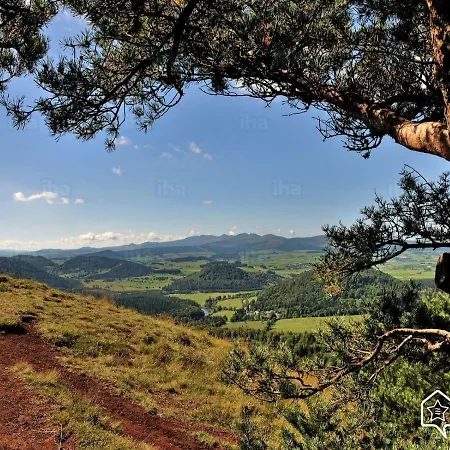 Maison De La Monne 3*