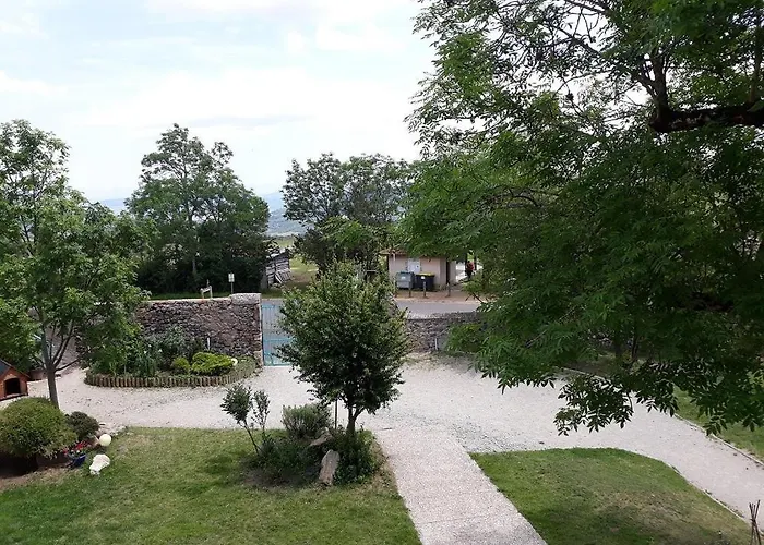 Nocleg ze śniadaniem Maison De La Monne 3*